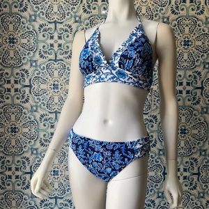 Tommy Bahama reversible swim suit. NWT size medium